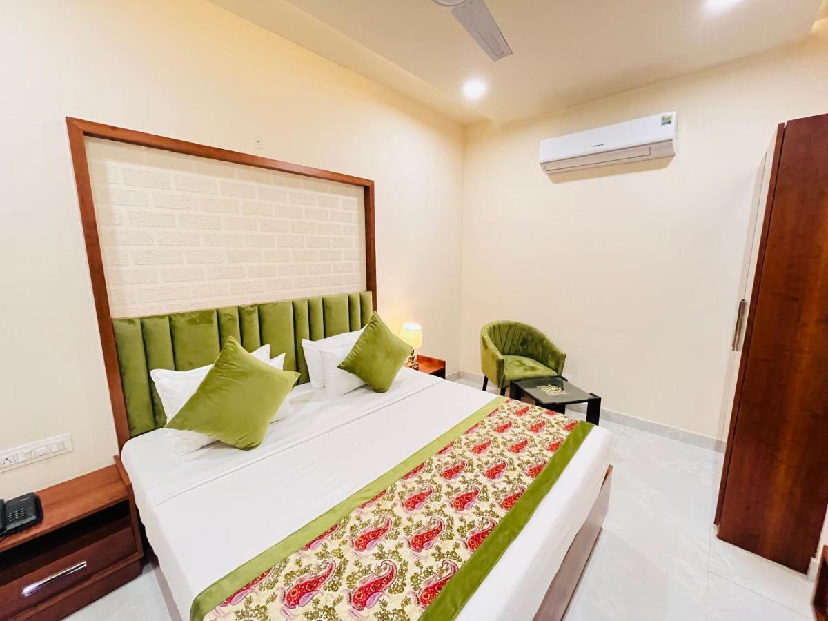 Hotel The Orchid Tree Amritsar - Walking From Golden Temple Ngoại thất bức ảnh